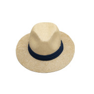 Мъжка шапка в бежово със синя лента