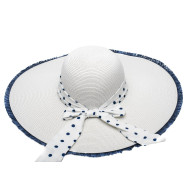 Дамска лятна капела бяла със сини точки