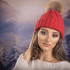 Дамска зимна шапка плетена в светлочервено