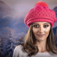 Зимна дамска барета от ангора