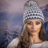 Дамска шапка с еко пух в бяло и сиво 