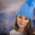 Дамска плетена шапка в синьо