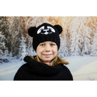 Зимна шапка за момичета с бродерия панда