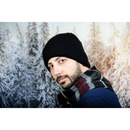 Черна мъжка зимна шапка