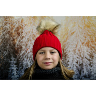 Червена зимна плетена шапка за момичета
