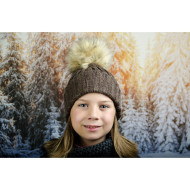 Кафява зимна плетена шапка за момичета