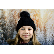 Черна детска зимна шапка за момичета