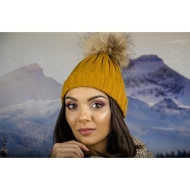 Дамска плетена зимна шапка горчица Дамска плетена зимна шапка горчица