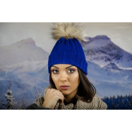 Дамска плетена зимна шапка синя