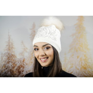 Дамска зимна шапка с полар в бяло Дамска зимна шапка с полар в бяло