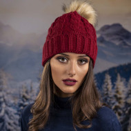 Дамска зимна шапка бордо Дамска зимна шапка бордо