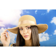 Дамска капела с панделка цвете в кафяво