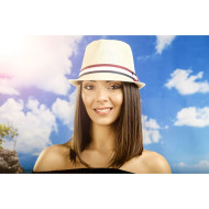 Дамско бомбе в цвят крем с многоцветна лента Дамско бомбе в цвят крем с многоцветна лента