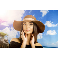 Дамска лятна шапка с панделка в тъмнокафяво