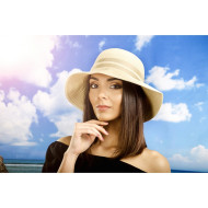 Дамска лятна капела с малка периферия в екрю Дамска лятна капела с малка периферия в екрю