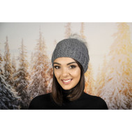 Дамска зимна шапка с еко пух в тъмносиво изчистена Дамска зимна шапка с еко пух в тъмносиво изчистена