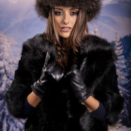 Дамски зимен елек в черно от еко пух Дамски зимен елек в черно от еко пух