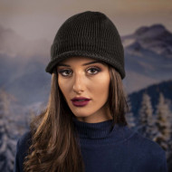 Дамска зимна шапка с козирка тъмносива