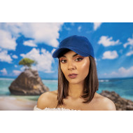 Синя изчистена  шапка с козирка