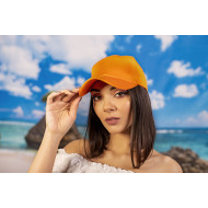 Оранжева изчистена  шапка с козирка