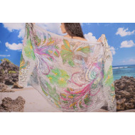 Ефирен плажен шал в бледосиво с палмови цветя