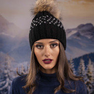Черна дамска зимна шапка камъчета