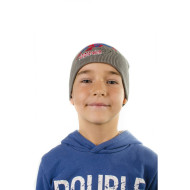 Сива детска шапка с апликация Сива детска шапка с апликация