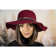 Дамска зимна капела в бордо